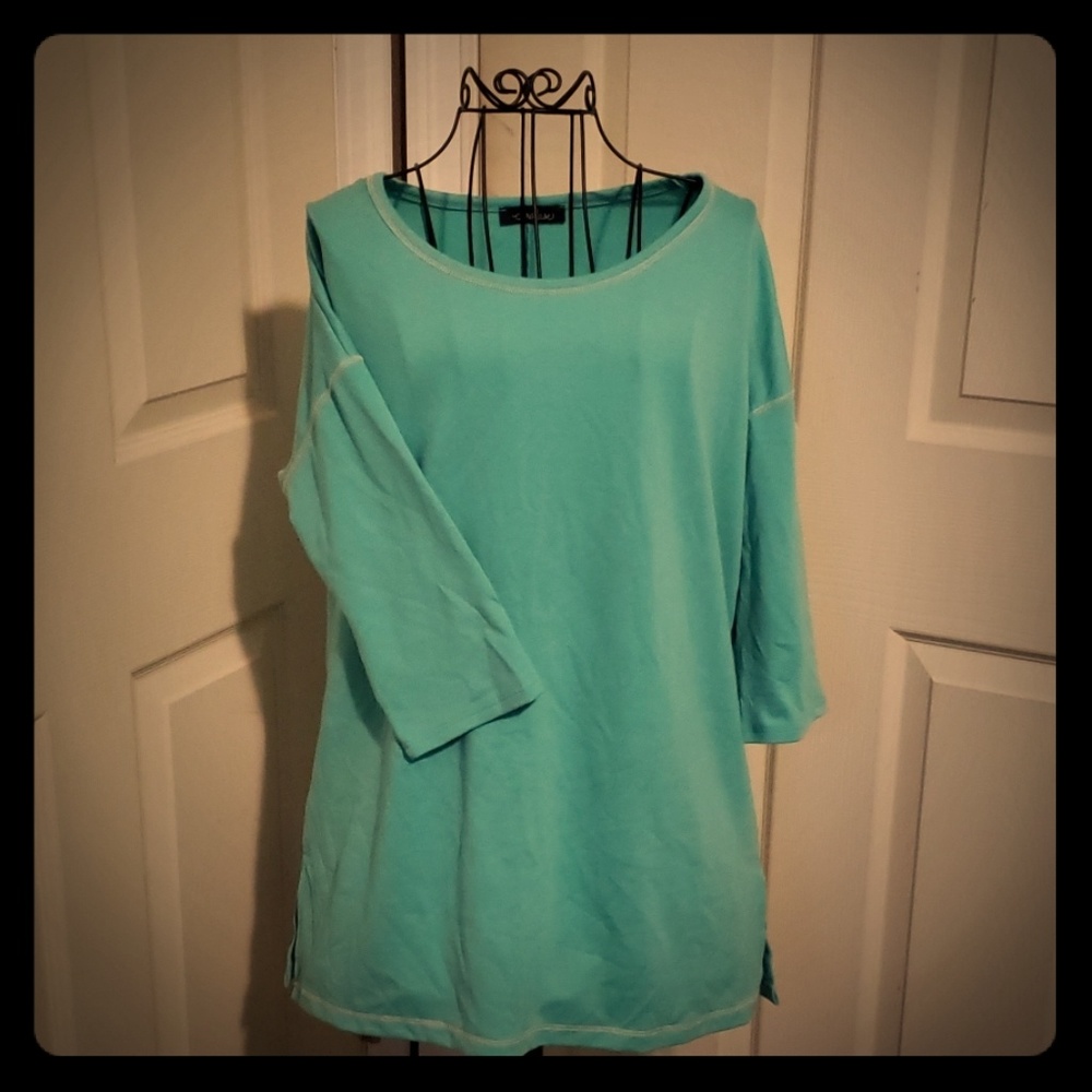 Caralase teal tunic w cream stitching